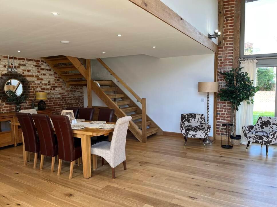 Grange Farm Barn, Filby Villa Exterior photo